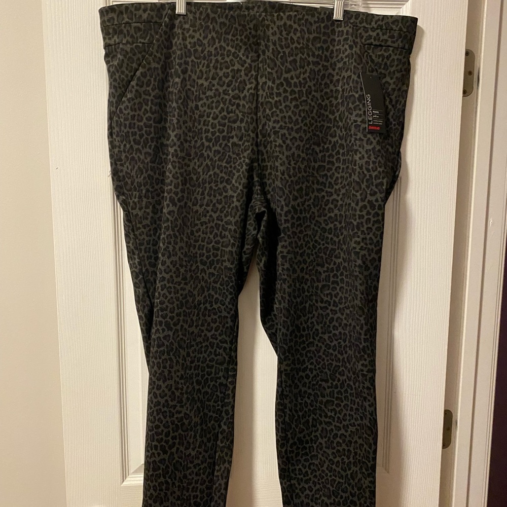 22/24W leopard skinny leggings ponte pants